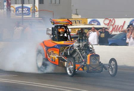 Drag Racing Culture: History and Traditions of the Sport